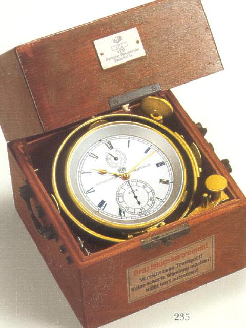 Fine mahogany two-day break-circuit marine chronometer with winding indicator. Glasshuetter Uhrenbetriebe Glasshuette/Sa. (GUB), No. 4114, circa 1970. Fine — Antique Clocks Price Guide