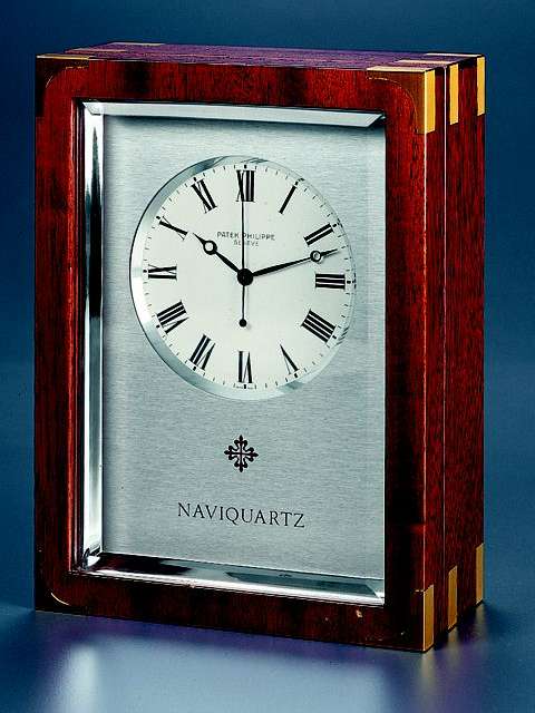 Fine 'Naviquartz', electronic, center-seconds chronometer, in original mahogany fitted box. Patek Philippe &amp; Cie, made in the 1970's. — Antique Clocks Price Guide