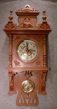 THIS IS A GERMAN BERLINER WALL CLOCK BY MAUTHE FMS. CIRCA 1890-1900. — Antique Clocks Price Guide