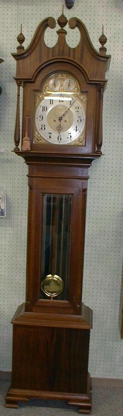 JUNGHANS MAHOGANY HALL CLOCK. CIRCA 1920. — Antique Clocks Price Guide
