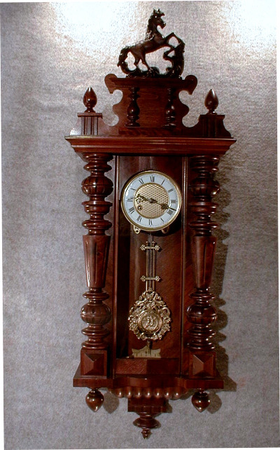 THIS IS A GERMAN WALL CLOCK BY KONKURRENZ, IN VILLINGEN, BADENIA (BLACK FOREST, GERMANY). CIRCA 1900-1910. — Antique Clocks Price Guide