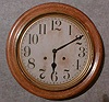 INGRAHAM GALLERY CLOCK "MILFORD" OAK CASE WITH ORIGINAL PAPER ARABIC DIAL. CIRCA 1900-1910.