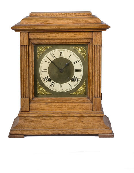 Uncatalogued Lot: Ansonia Oak Bracket &amp; Junghans Regulator Clocks, — Antique Clocks Price Guide