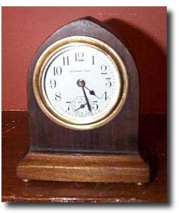 New Haven Wooden Alarm Shelf Clock, c. 1904 — Antique Clocks Price Guide