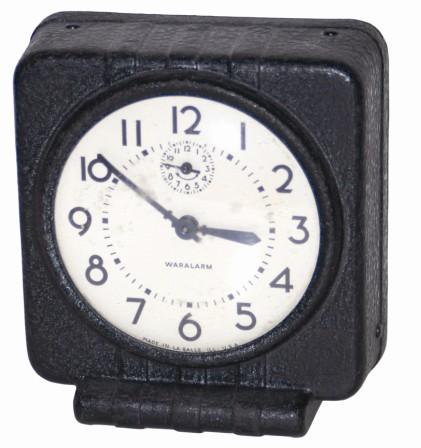 "Waralarm" alarm clock made in the USA during the Second World War. No metal was used, case made of a bakelite type material. — Antique Clocks Price Guide