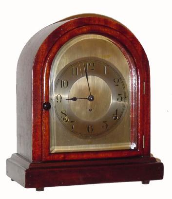 C.1917 Seth Thomas Clock Co., "Dundee", 8-day time/strike mantel clock. — Antique Clocks Price Guide