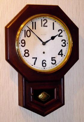 C.1900, New Haven Clock Co, Short Drop oak school clock, time only, 8-day. — Antique Clocks Price Guide