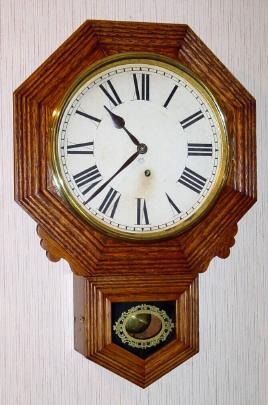 C.1901, Ansonia "DROP OCTAGON B", eight day timepiece, in a sold oak case. — Antique Clocks Price Guide