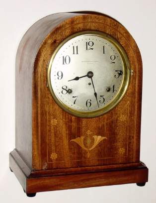 C.1915, Seth Thomas Clock Co, Thomaston, Conn, CHIME CLOCK No. 61, 4-Bell Westminster chime mantel clock on patent Sonora bells. — Antique Clocks Price Guide