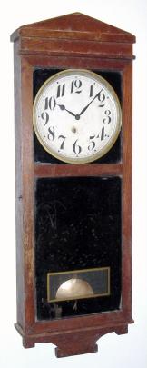 C.1907, E. Ingraham and Co., "Landau", 8-day wall timepiece. — Antique Clocks Price Guide