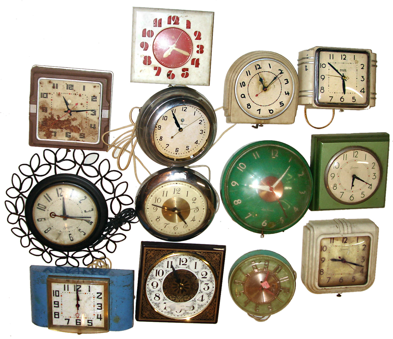 Clocks- 15 (Fifteen) American plug-in electric wall clocks — Antique Clocks Price Guide