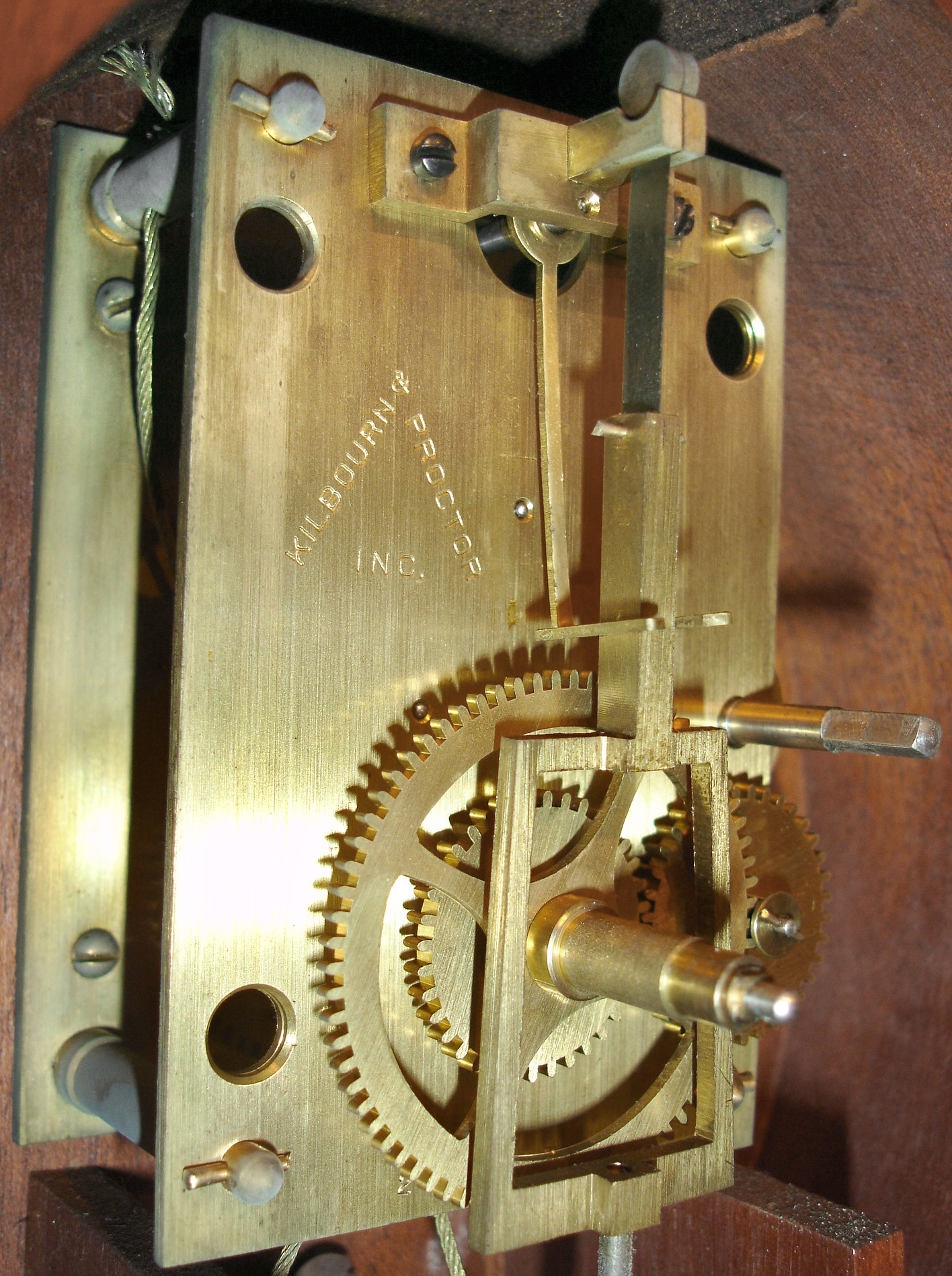 Foster Campos, Pembroke, Mass., 8 days, weight, banded mahogany case patent or banjo timepiece marked no. 4, c1977 — Antique Clocks Price Guide