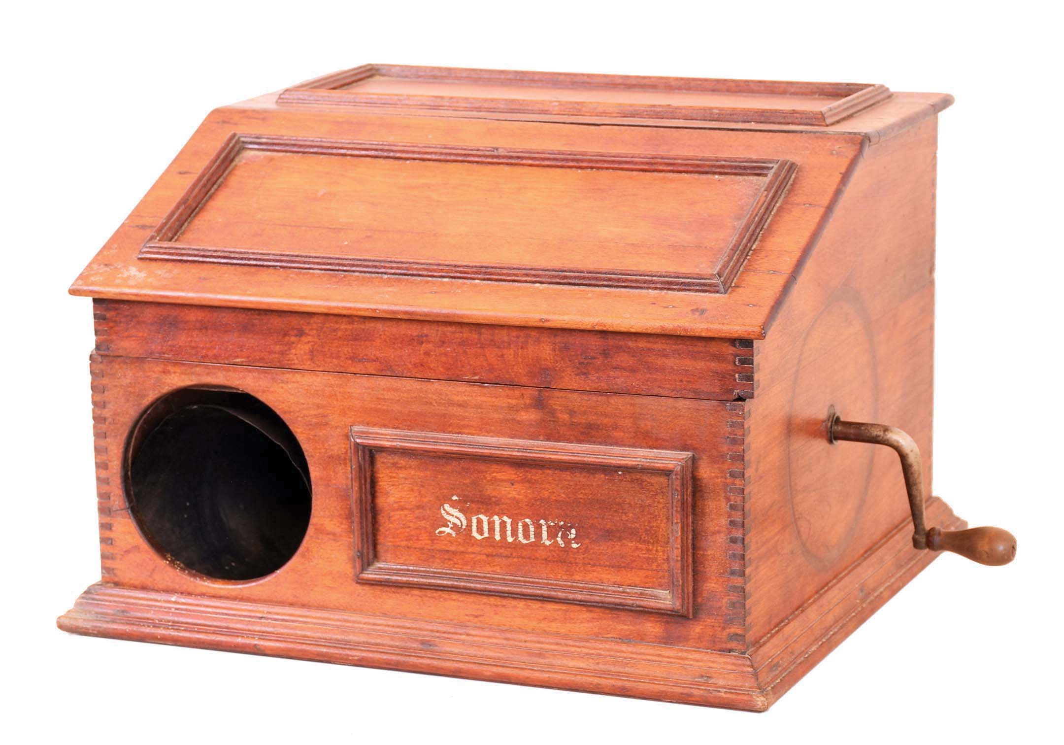 Sonora table phonograph. Very little information and no photos could be found on this unusual phonograph Its case looks like a music box and from what we can find, it appears this is a very rare early model phonograph made by the Swiss music box firm of E. Paillard &amp; Cie, St. Croix, Switzerland for the Sonora Chime Company of New York in 1908. (This Sonora Co. is the firm that sold their chime clock mechanism to the Seth Thomas Clock Co. who introduced "Sonora" chime clocks in 1909): Because of legal problems, very few of these were produced, although in 1910 Sonora began to manufacture a line of phonographs on their own, but these were rather ordinary floor and table models like those being produced by Victor and others. — Antique Clocks Price Guide