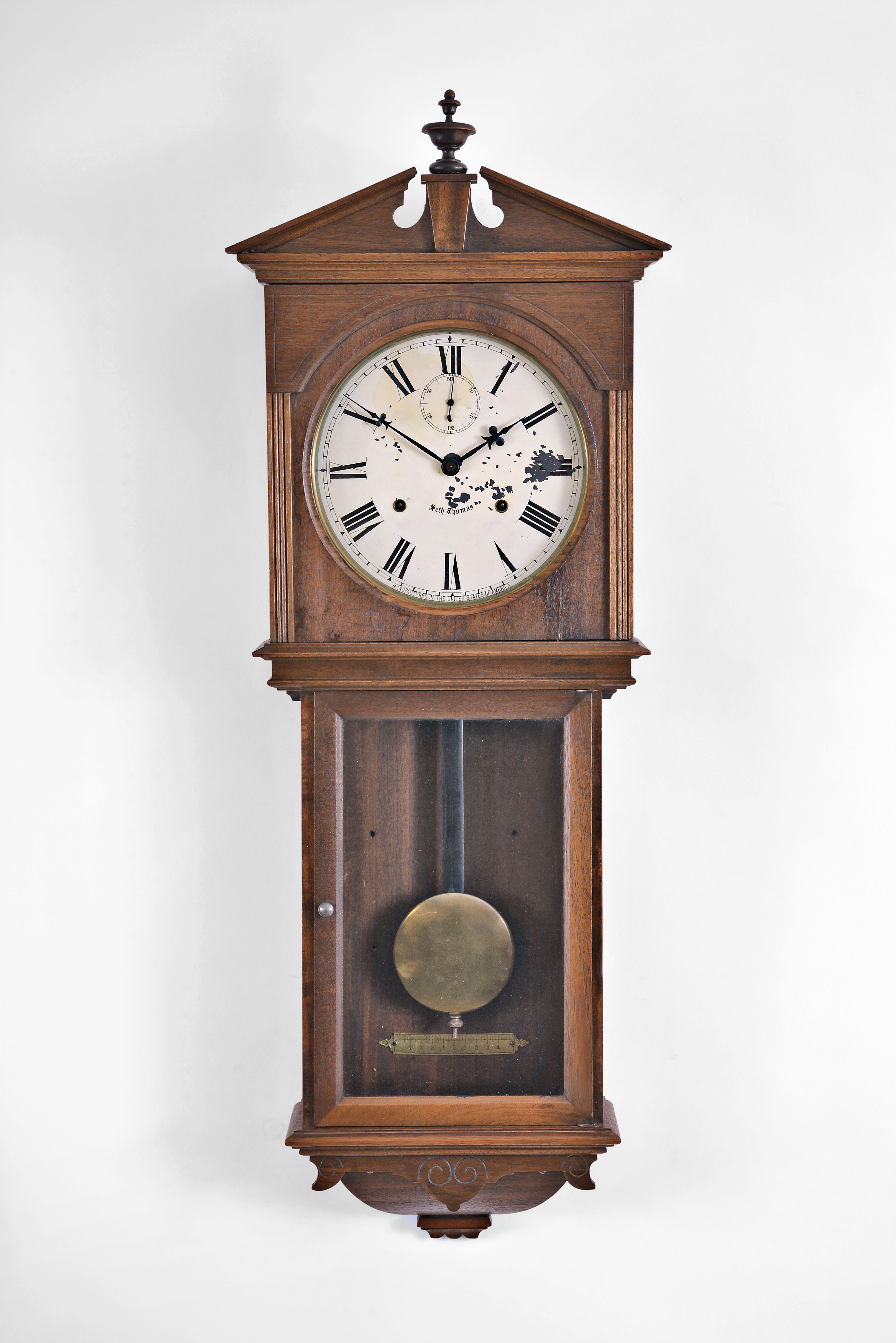 Seth Thomas Clock Co., Thomaston, Conn,, "Umbria" wall hanging clock with a double spring driven 15 day timepiece movement in a mahogany case. — Antique Clocks Price Guide