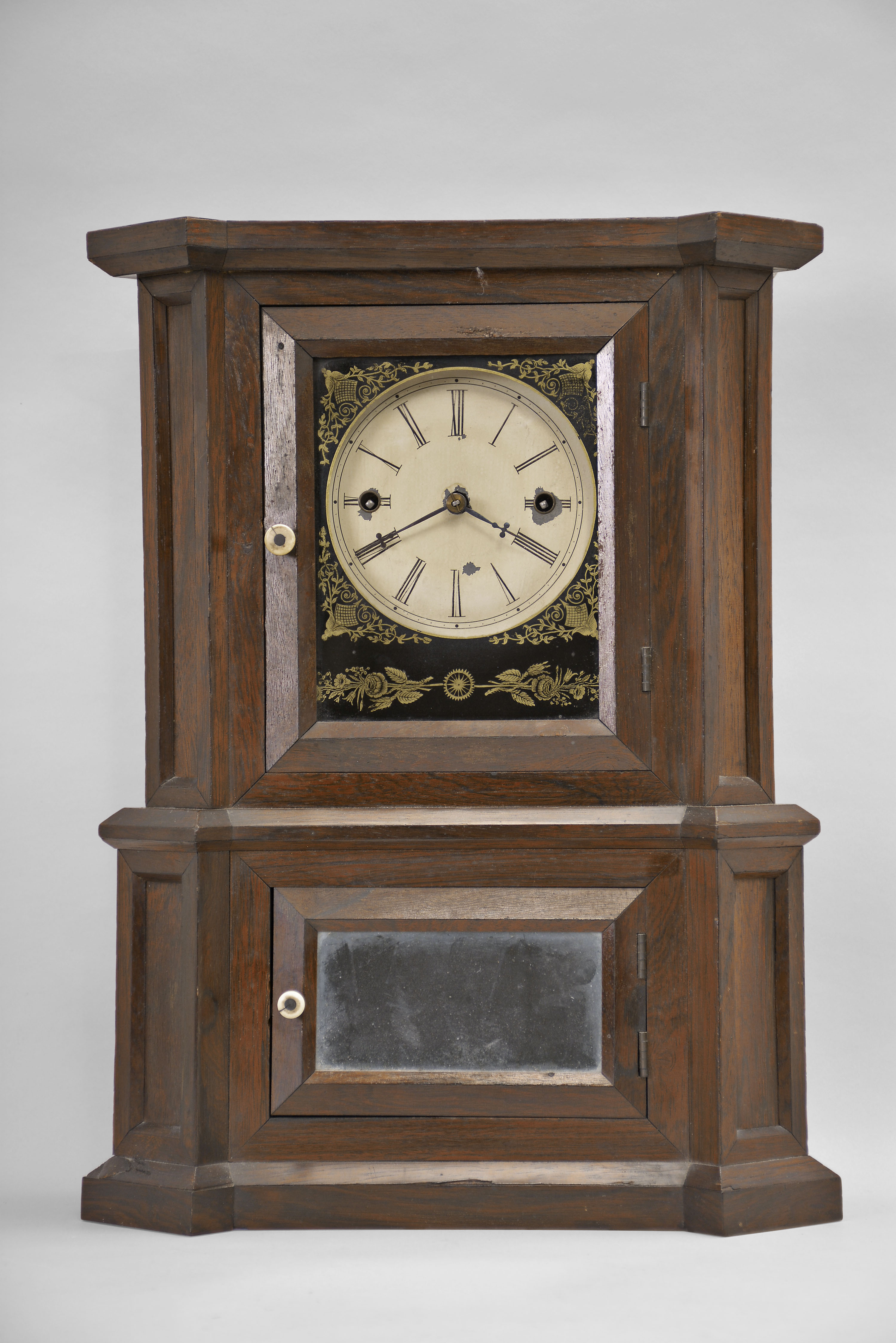 Atkins, Whiting and Co., Bristol, Conn., "Parlor No. 1" rosewood shelf clock with 30 day, time only, Ives wagon spring movement. — Antique Clocks Price Guide