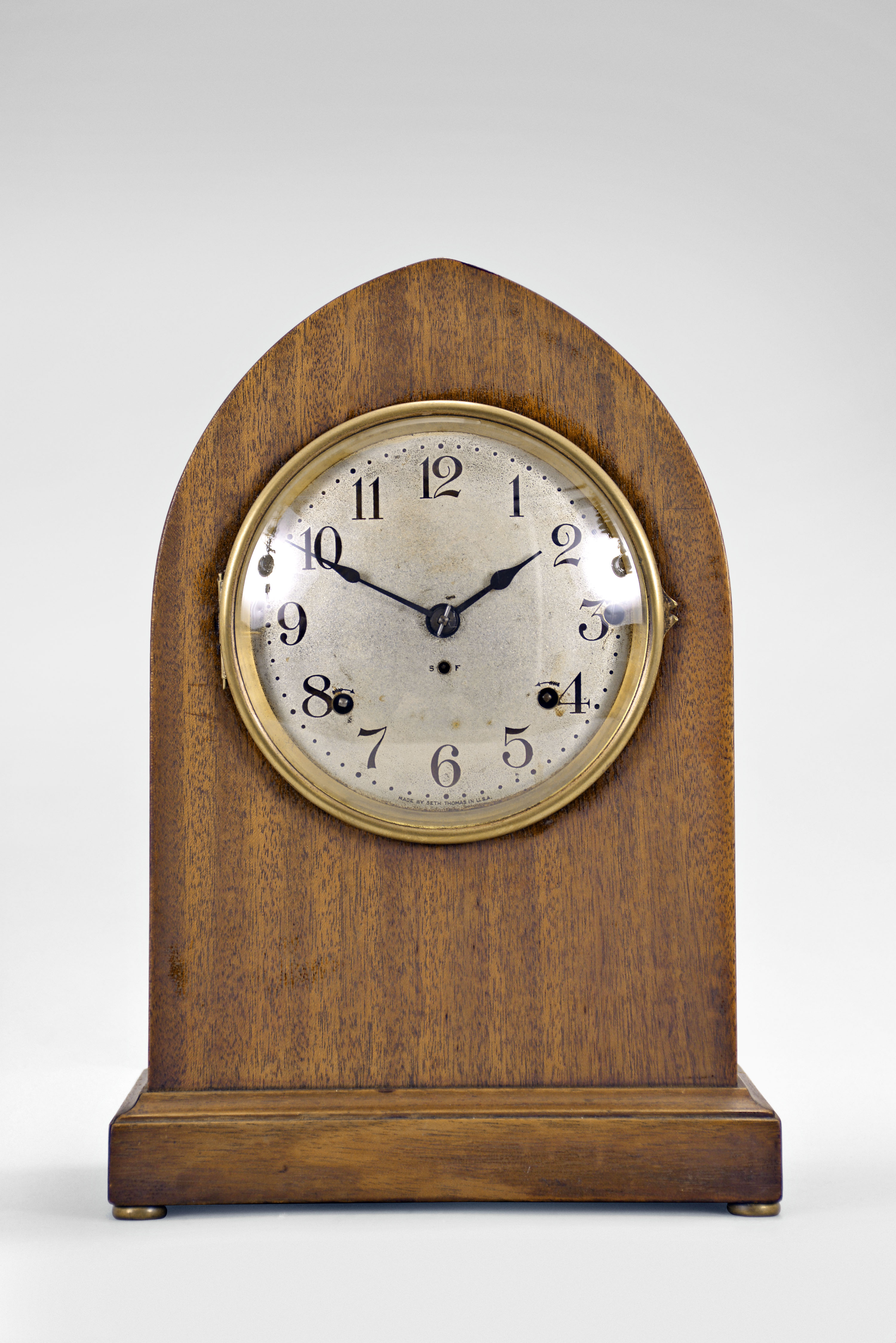 Seth Thomas Clock Co., Thomaston, Conn., "Chime Clock No. 14", 8 day, time and strike spring brass 4-bell Sonora chime movement mantel clock. — Antique Clocks Price Guide