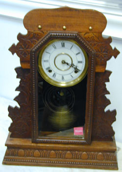 A "GERANIUM "OAK MANTEL CLOCK, William L. Gilbert Clock Co. Winstead, Connecticut, USA. — Antique Clocks Price Guide
