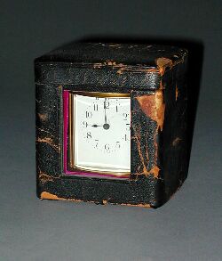 A FRENCH BRASS OVAL CARRIAGE CLOCK, Early 20th century. — Antique Clocks Price Guide
