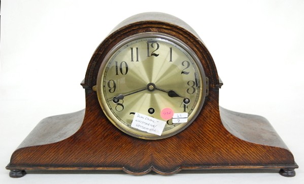 Fancy Oak Dual Chiming Mantle Clock — Antique Clocks Price Guide