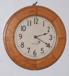 Oak Seth Thomas Round Gallery Clock — Antique Clocks Price Guide