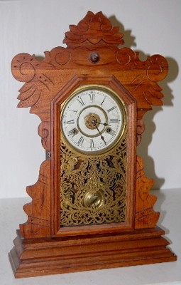New Haven Walnut Parlor Clock — Antique Clocks Price Guide