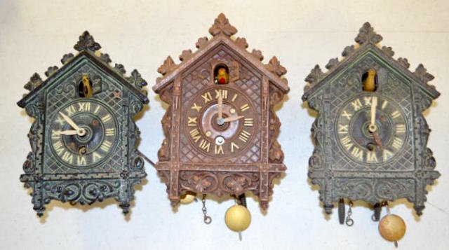 3 Lux Bird Pendulette Clocks — Antique Clocks Price Guide