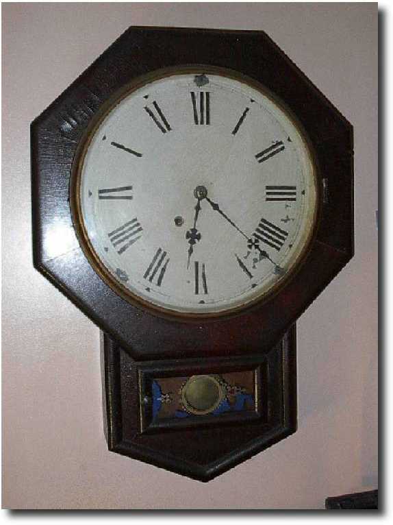 Early Schoolhouse — Antique Clocks Price Guide
